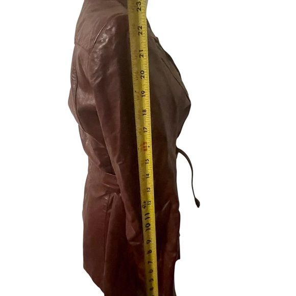 Etienne Aigner Button Down Red Belted Leather Jacket Women's Size 8 - Picture 6 of 16
